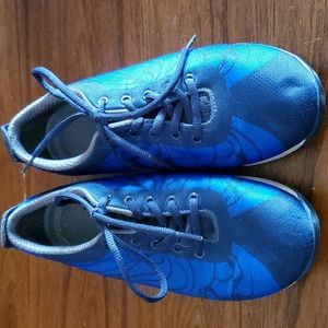 Blue Dansko shoes.
